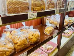 -红宝石·鲜奶小方·海派西点房(控江店)
