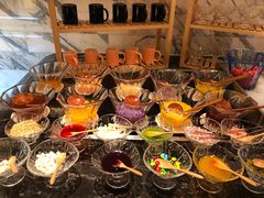 -岷山饭店-芝芝自助餐厅