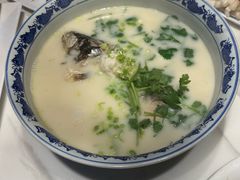 -南京金牛湖巨碗鱼头