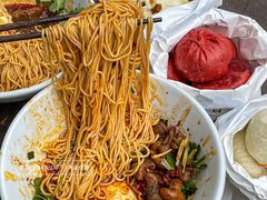 -李与白包子铺(桐梓林店)