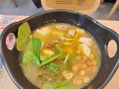 肉酱丸子粉-桂在香知桂林米粉(红博中央公园店)