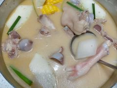 -肥仔文澳门猪骨煲(南京西路店)