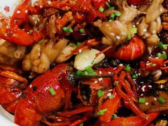 -霄汉牛三鲜湖北砂锅菜(万松园2店)