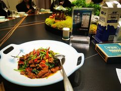 -呷湘厨·鱼汤捞饭·剁椒鱼头·辣椒炒肉(国家会展中心店)