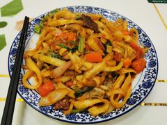 红烧牛肉炒刀削-清真老马牛肉拉面馆(上海路店)