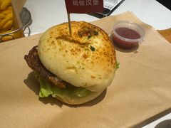 -必胜客(松雷店)