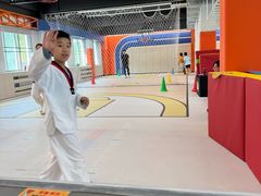 -悦动体能篮球羽毛球网球(三里河店)