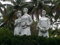 -东郊椰林
