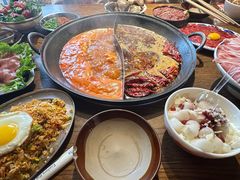 -萍姐火锅·公路夜市(武汉首店)