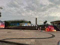 -亚龙湾中心广场