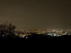 -鬼笑石后山停车场
