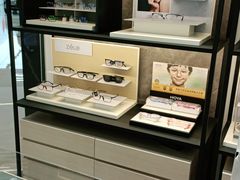 -博士眼镜集团石人工眼镜(虹口万泰店)