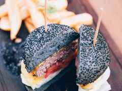 -昆山琶拉帝诗酒店·河畔咖啡厅Riverside Cafe