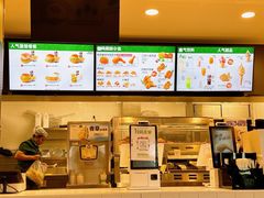 -敦煌莫高国际机场