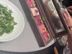 -左庭右院鲜牛肉火锅黑金店(陆家嘴中心店)