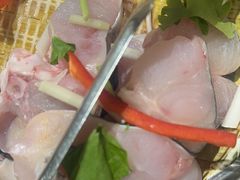 -野山舂·贵州现舂酸汤火锅(鸿通城店)