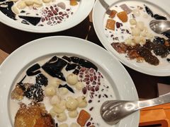 -RUXU入续糖水铺与包(卓悦中心店)