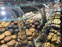 -胖东来生活广场(健康路店)