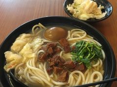 -鑫花溪牛肉米粉(凤凰街创始总店)