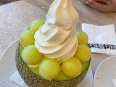 哈密瓜冰淇淋-玲婧胡同·生日蛋糕·餐厅(嘉里城店)