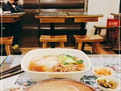 -双燕楼·手工馄饨·汤面小吃(世纪汇店)