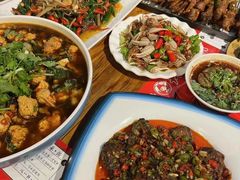 -李双猪·小龙虾·烧烤·羊肉煲(乐山店)