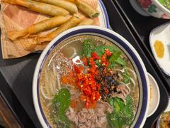 -云阿蛮云南生烫牛肉米线(奉贤路店)