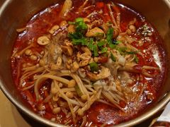 烫金针菇-老佛爷炭火蛙锅直营(清滨路总店)