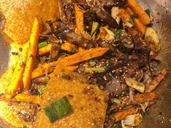 -嘎嘎鸭下巴·爆辣干锅(明教寺店)