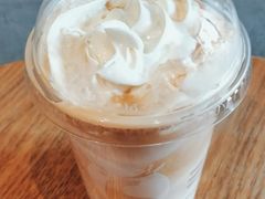 红丝绒半熟芝士蛋糕-瑞幸咖啡(凯德龙之梦莘庄店)