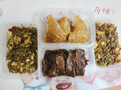 -湖南人家湘菜馆(镇江路店)