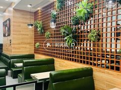 -佰搭果·广式茶餐厅(西华路店)