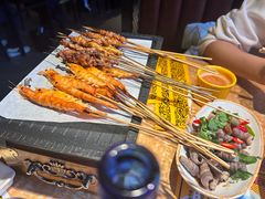 -喝丢一只鞋海鲜烧烤·海肠捞饭(北京街店)