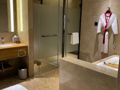 -广州汇华希尔顿逸林酒店