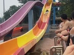 -欢乐水魔方水世界