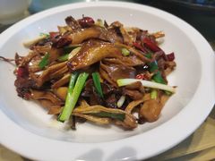 -关东小磨东北菜(上海长风大悦城店)