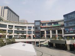 -浦江城市生活广场(江月路店)