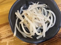 -丽虹云南过桥米线(兴工街店)