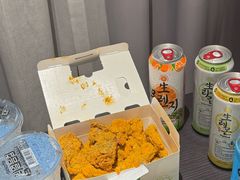 -BHC炸鸡(明洞总店)