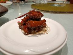 -宝燕海货工场(长江国际店)