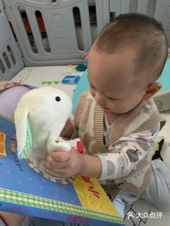 《小兔巴尼》让宝宝更爱读书更爱你