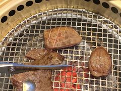 -铭牛烧肉·和牛海鲜自助(高新月牙湖店)