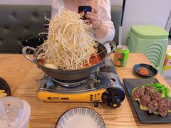 -吴草鸡爪오초닭발韩食堂(融恒盈嘉中心店)