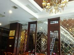 -鸿运酒楼