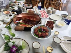 -墨居上隐·院子里火锅(峨眉店)