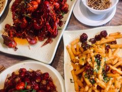 -巴厘龙虾·榜首油焖大虾(音乐学院·沿江酒馆店)