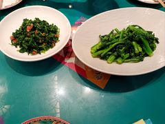 巴旦木拌香芹-巴依老爷新疆美食(望京小街店)