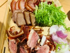 -关东小磨东北菜(上海长风大悦城店)