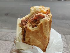 -Bánh Mì Huynh Hoa