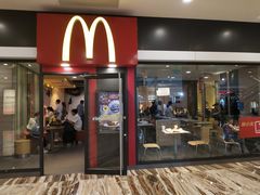 门面-麦当劳(新世纪环球中心店)